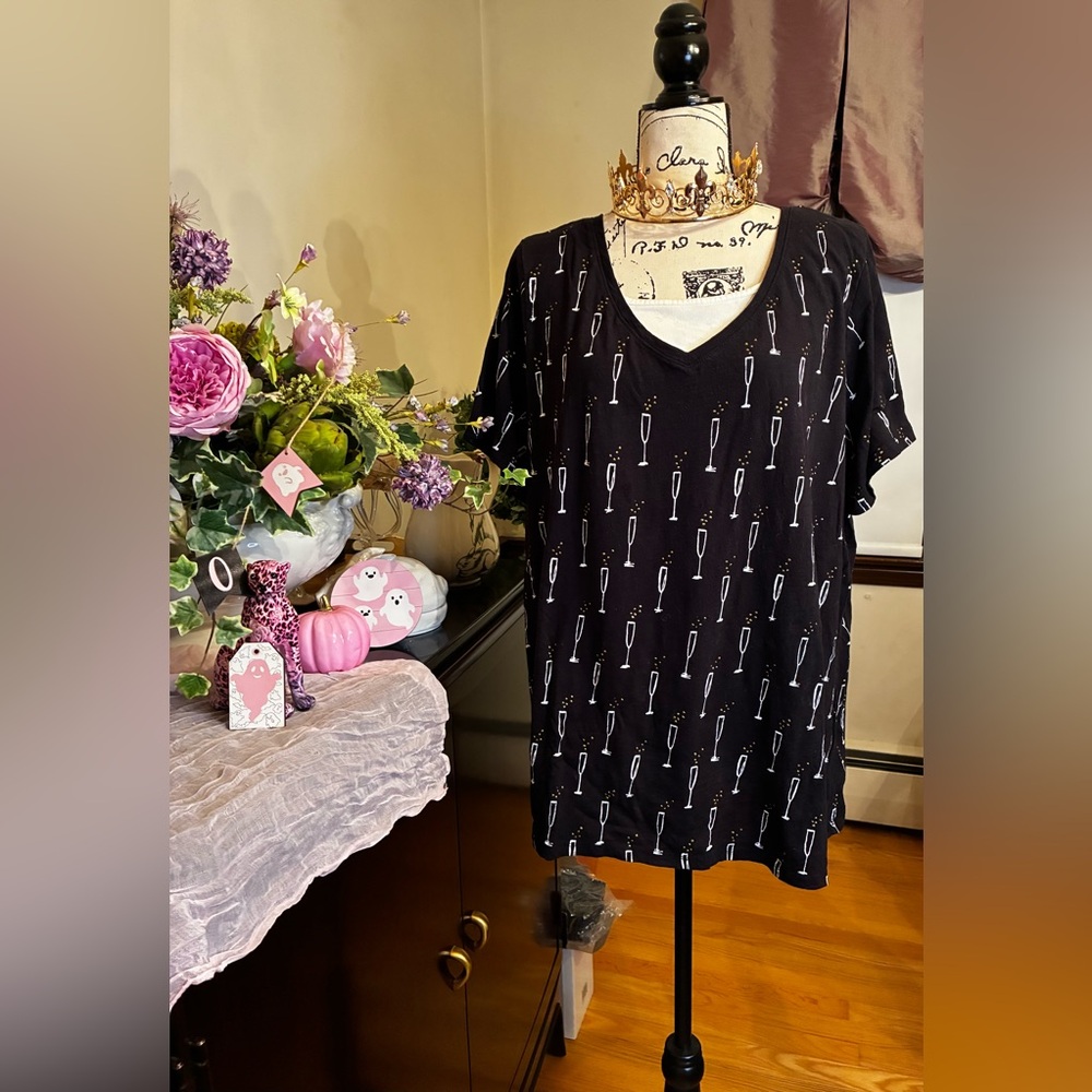 Lane Bryant Black Cotton T-Shirt with Bubbly Champagne 🍾 Glasses 🥂 Size 26/28